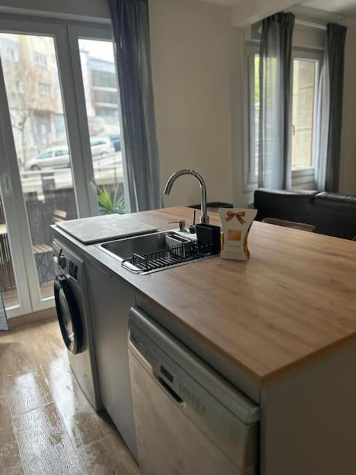 Piso Deluxe Con Balcon Cerca Del Casco Viejo Apartment Bilbao Exterior foto